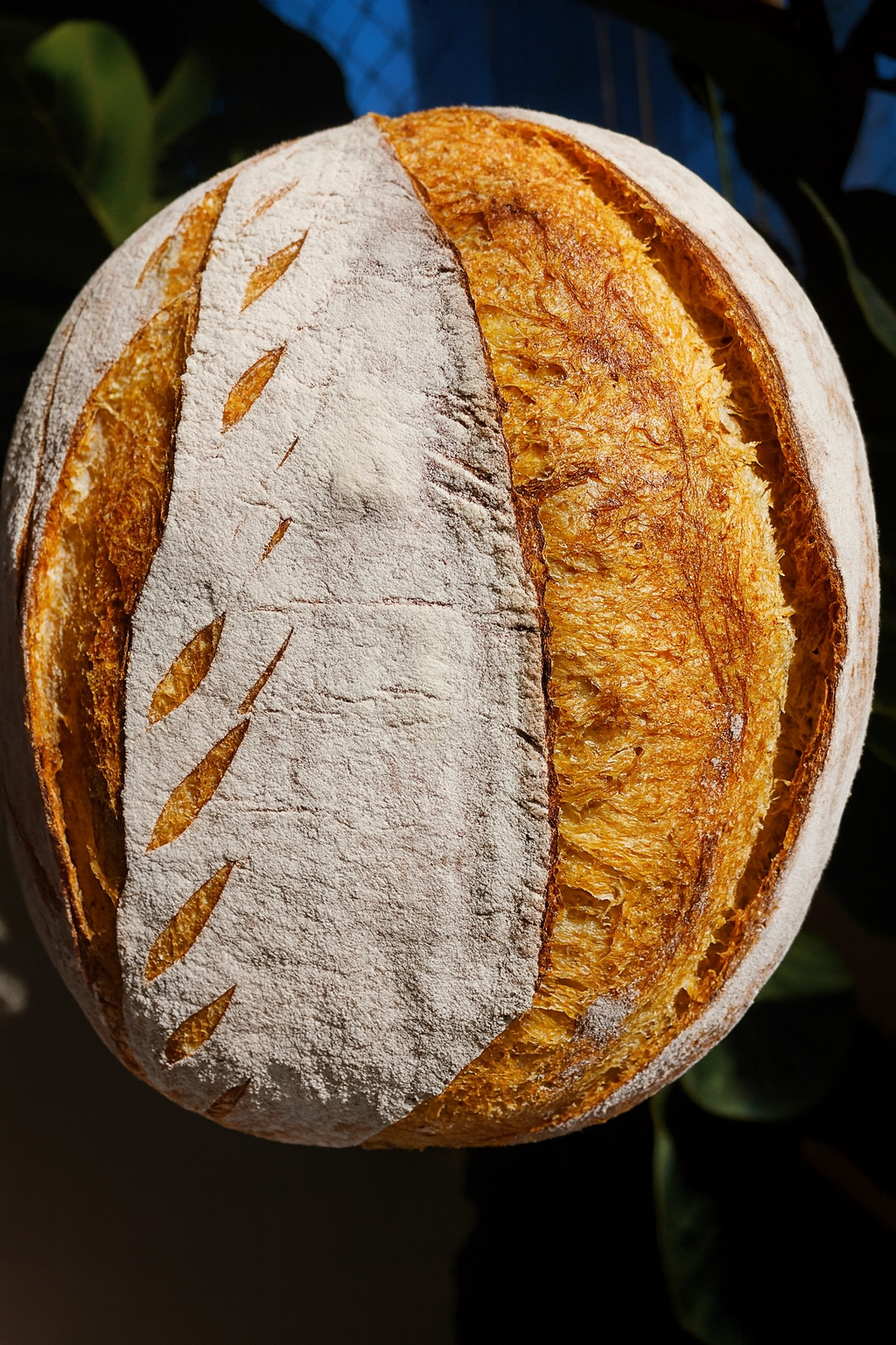 Pão italiano decorado, pronto para servir